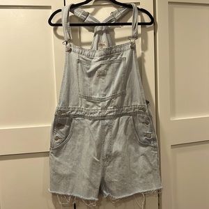 vintage levi’s overall shorts!!!